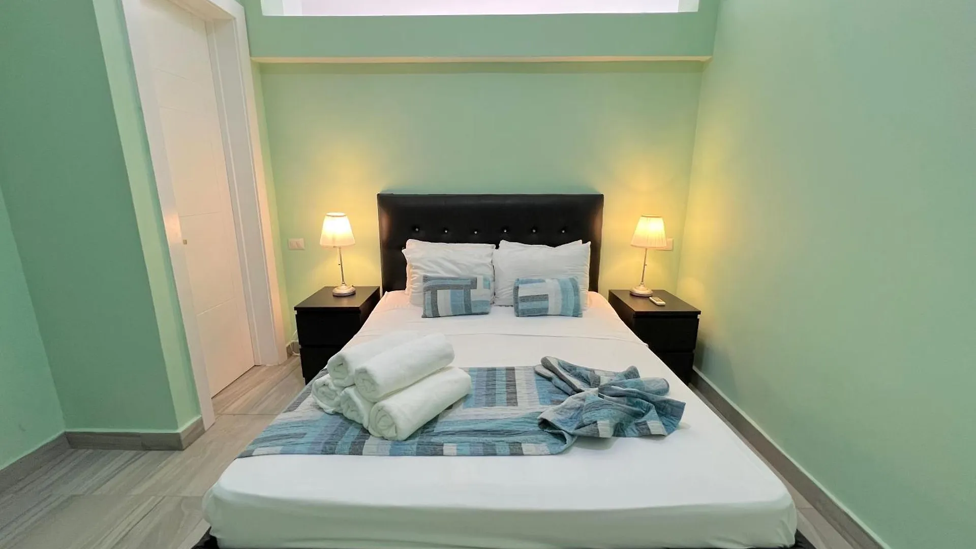 Vacation Suites With Rooftop Pool, Beach Club, Spa, Restaurants - Playa Los Corales Punta Cana Dominikanische Republik