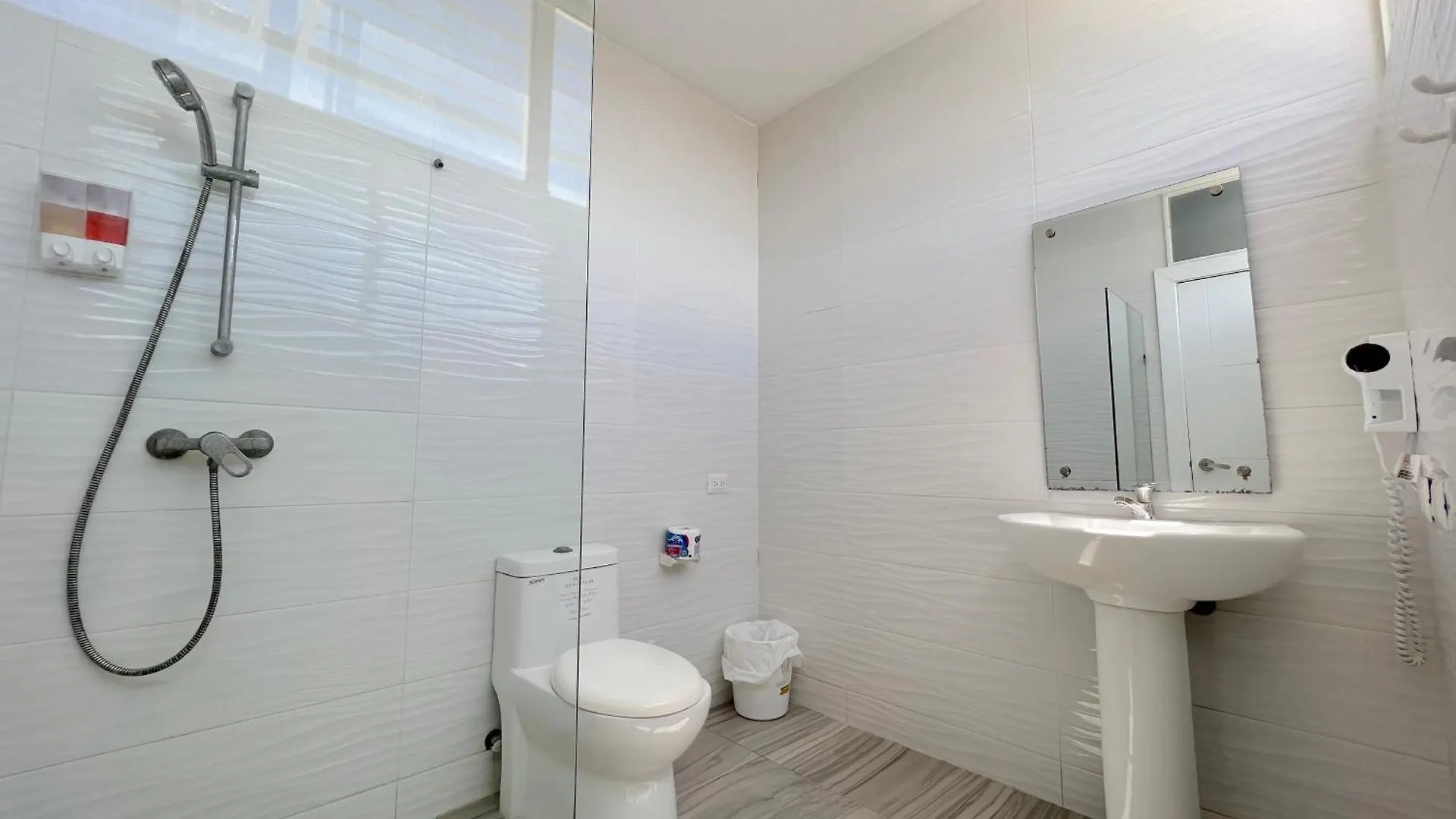 ***** Hotel Vacation Suites With Rooftop Pool, Beach Club, Spa, Restaurants - Playa Los Corales Punta Cana República Dominicana