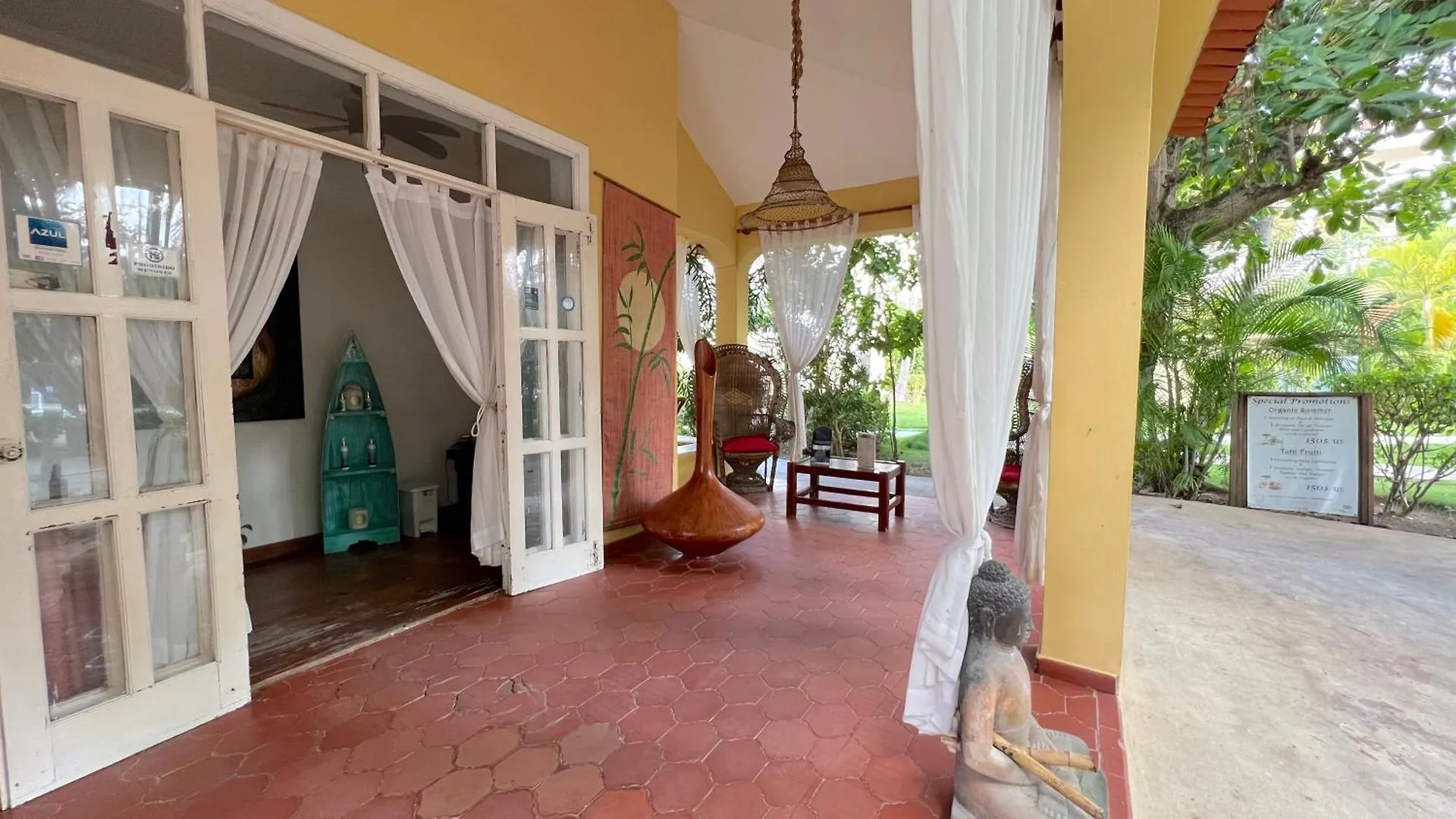 Vacation Suites With Rooftop Pool, Beach Club, Spa, Restaurants - Playa Los Corales Punta Cana 5*,